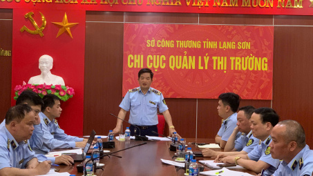 QLTT Lạng Sơn mạnh tay xử lý vi phạm trong Tháng cao điểm