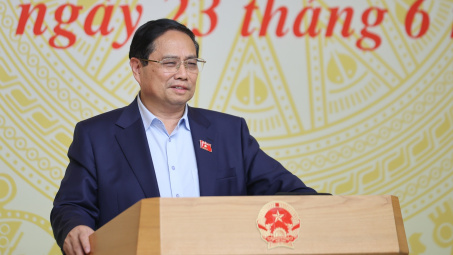 Thủ tướng: Kiên quyết tuyên chiến, đấu tranh, tiến tới quét sạch hàng lậu, hàng giả