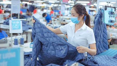 Dệt may Việt Nam (VGT): Lãi nửa đầu năm tăng 97%, nhiều đơn vị kín đơn hàng đến hết quý 3