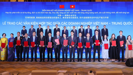 Thủ tướng: Cộng đồng doanh nghiệp Việt Nam - Trung Quốc tiếp tục là cầu nối kiến tạo phát triển