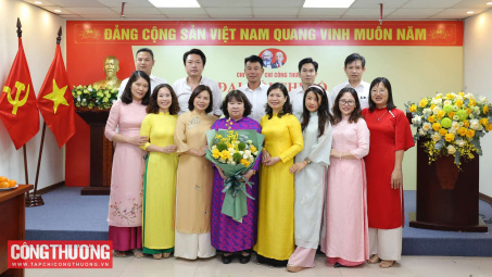 [CHÙM ẢNH] Đại hội Chi bộ Tạp chí Công Thương nhiệm kỳ 2025-2030