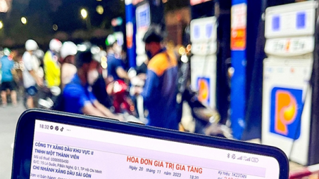 Petrolimex tiên phong triển khai hóa đơn điện tử trong kinh doanh xăng dầu