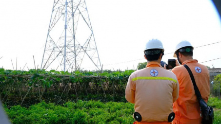 Người lính truyền tải điện - Những chiến binh thầm lặng