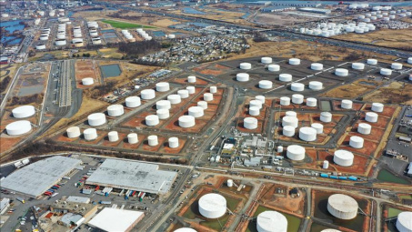 Giá xăng dầu hôm nay 30/6: Giá giảm do triển vọng nguồn cung OPEC+ tăng, rủi ro ở Trung Đông giảm bớt