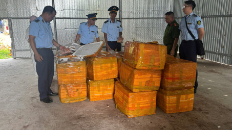 Phát hiện hơn 1 tấn trứng gà non chưa rõ xuất xứ ở Quảng Ninh