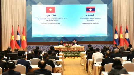 Việt Nam - Lào phấn đấu sớm cán mốc 5 tỷ USD thương mại song phương