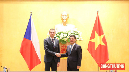 Việt Nam - Cộng hòa Séc thống nhất nhiều giải pháp thúc đẩy quan hệ kinh tế thương mại