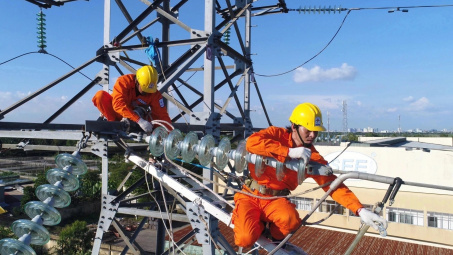 Tiêu thụ điện tăng mạnh, Bộ Công Thương khuyến nghị sử dụng điện tiết kiệm và hiệu quả