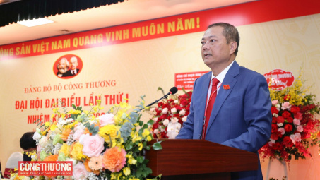 Đảng bộ Cục Xuất nhập khẩu: Nắm bắt diễn biến kinh tế thế giới, tham mưu các chính sách xuất nhập khẩu phù hợp