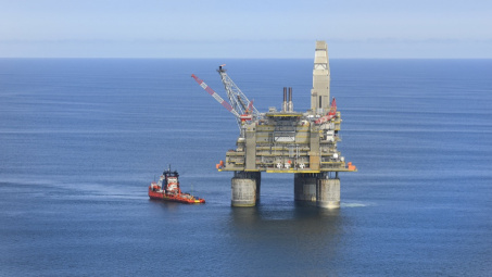 Giá xăng dầu hôm nay 16/7: Tăng giảm trái chiều