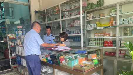 Sơn La: xử phạt 10 cơ sở kinh doanh thuốc tân dược vi phạm trong tháng 7