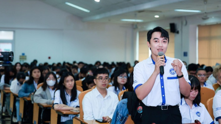 Khởi động chuỗi hội thảo về quản lý tài chính cho Gen Z
