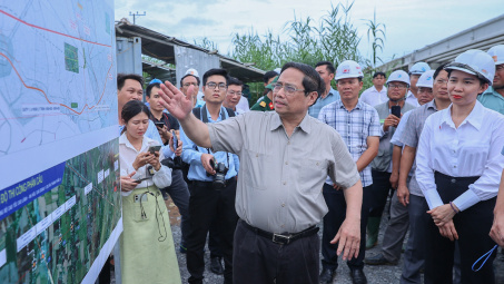 Thủ tướng chỉ đạo thông tuyến 2 dự án cao tốc tại Đồng bằng sông Cửu Long vào ngày 19/12/2025