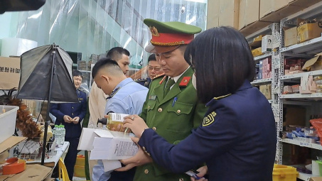 Bắc Ninh: xử phạt đối tượng kinh doanh mỹ phẩm không rõ nguồn gốc.