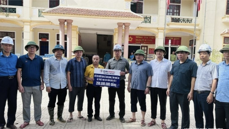 EVNGENCO1 trao 1 tỷ đồng hỗ trợ người dân các xã chịu ảnh hưởng mưa lũ tại tỉnh Nghệ An