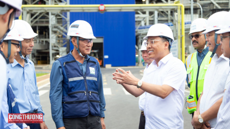 [CHÙM ẢNH] Thứ trưởng Nguyễn Hoàng Long khảo sát dự án, làm việc với 4 tỉnh về Quy hoạch điện VIII điều chỉnh