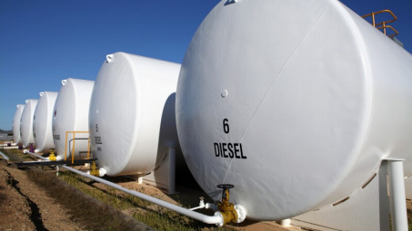 Giá xăng dầu hôm nay 29/7: Giá dầu thô Brent chạm mốc 70 USD/thùng