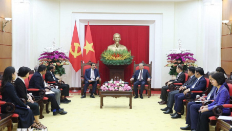 Tập đoàn Adani (Ấn Độ) cam kết đầu tư dài hạn tại Việt Nam với tổng số vốn lên đến 10 tỷ USD