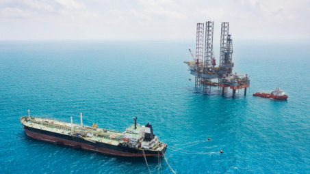 Giá xăng dầu hôm nay 12/8: Phản ứng tích cực từ việc Mỹ gia hạn hoãn áp thuế với Trung Quốc