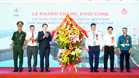 Tổ máy số 1 - Nhà máy Thủy điện Hòa Bình mở rộng phát điện, hoà lưới thành công