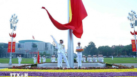 80 năm Cách mạng tháng Tám thành công: Thiêng liêng lễ Thượng cờ trên Quảng trường Ba Đình