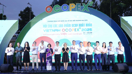 [CHÙM ẢNH] Khai mạc Hội chợ các sản phẩm OCOP xuất khấu - VIETNAM OCOPEX 2025