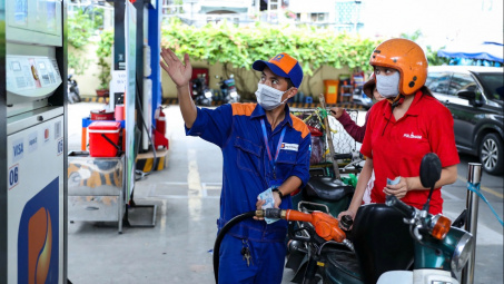 Kỳ điều hành giá xăng dầu ngày 21/8: Giá xăng đồng loạt tăng, RON95 vượt mức 20.000 đồng/lít
