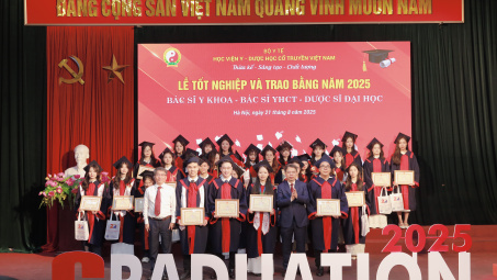 Học viện Y - Dược học Cổ truyền Việt Nam: Hơn 770 tân bác sỹ, dược sỹ sẵn sàng cống hiến vì sức khỏe cộng đồng