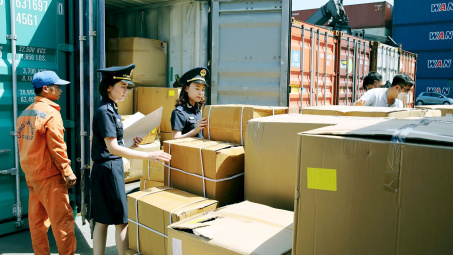 Hải quan khu vực I tăng cường kiểm soát, xử lý nghiêm vi phạm buôn lậu và gian lận thương mại