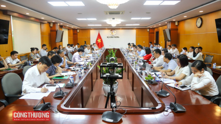 Bộ Công Thương làm việc với tỉnh Tuyên Quang về thúc đẩy phát triển thương mại biên giới