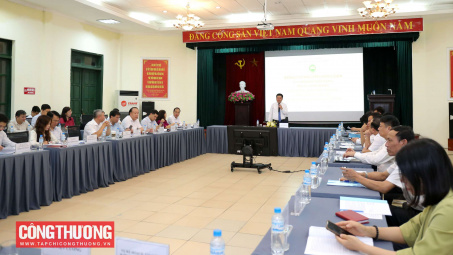 Bộ trưởng Nguyễn Hồng Diên làm việc với Viện Công nghiệp Thực phẩm