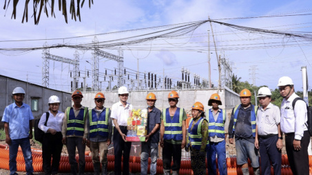 Tổng công ty Điện lực miền Nam xuyên Lễ trên những công trình lưới điện