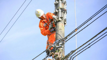 Nắng nóng cao điểm, hệ thống điện quốc gia thiết lập kỷ lục mới