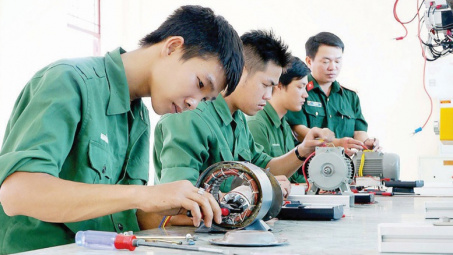 Tác động của chính sách giáo dục nghề nghiệp đến giảm thất nghiệp thanh niên tại Việt Nam
