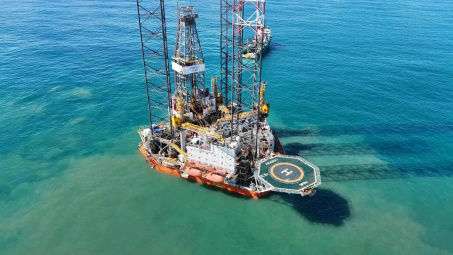 Giá xăng dầu hôm nay 6/8: Đà lao dốc vẫn chưa dừng