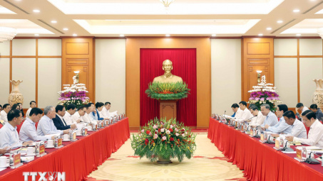 Bộ Chính trị làm việc với Ban Thường vụ Đảng ủy Chính phủ