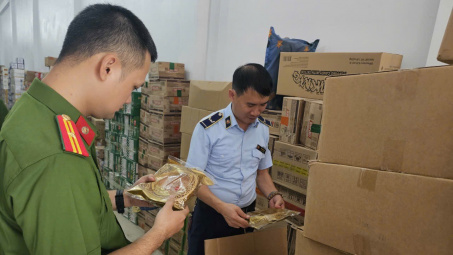 Quản lý thị trường Hà Nội: Phát hiện cơ sở kinh doanh 600 chiếc bánh trung thu nhập