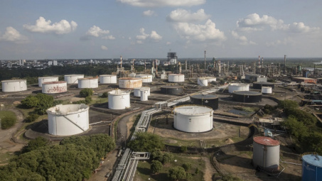 Giá xăng dầu hôm nay 20/9: Lao dốc trong phiên cuối tuần