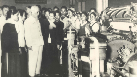 Dệt 8-3 - Dệt nên Xã hội chủ nghĩa