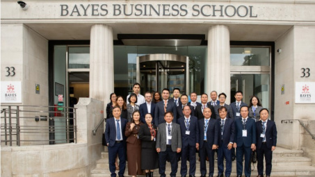 Petrolimex triển khai chương trình đào tạo “Lãnh đạo Xanh" tại Vương quốc Anh