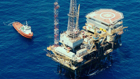 Giá xăng dầu hôm nay 23/9: Thị trường thận trọng trước các rủi ro nguồn cung