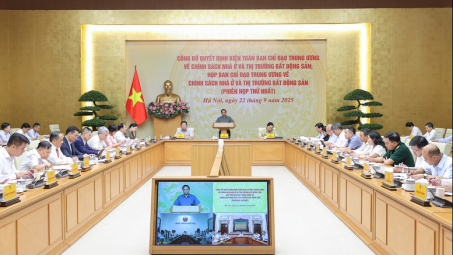 Thủ tướng: Tăng nguồn cung, giảm chi phí, đưa giá bất động sản về mức phù hợp