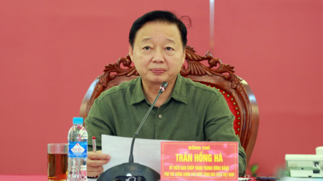 Khẩn trương khắc phục hậu quả bão số 10, ứng phó với lũ lụt, sạt lở sau bão