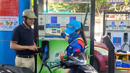 Xăng E10: Lộ trình chuyển đổi và giải pháp để thành công