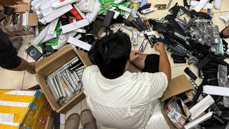 Công an TP Hà Nội triệt phá đường dây rao bán công khai hàng trăm vũ khí trên mạng