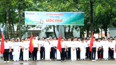 Ngân hàng Sacombank “Uơm mầm cho những ước mơ” - Chung tay vun đắp thế hệ trẻ
