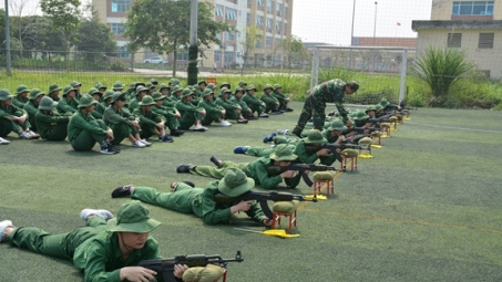 Hoàn thiện pháp luật và nâng cao hiệu quả hoạt động của Trung tâm Giáo dục Quốc phòng và An ninh - Thực tiễn tại Trường Đại học Trà Vinh