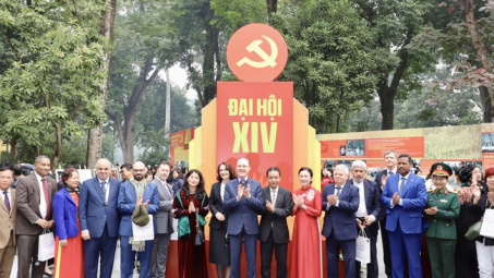 Khai mạc chuỗi hoạt động chào mừng Đại hội đại biểu toàn quốc lần thứ XIV của Đảng