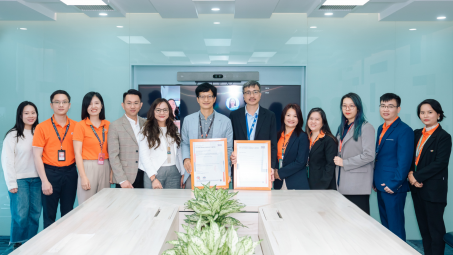 Tập đoàn FPT - Doanh nghiệp Việt Nam đầu tiên đạt chứng nhận quản lý AI theo tiêu chuẩn ISO/IEC 42001:2023