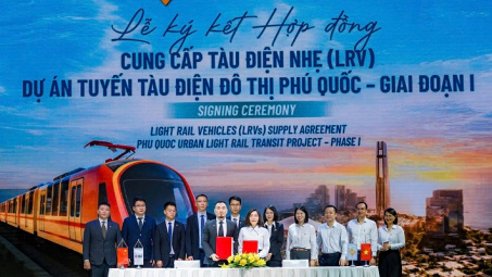 Sun Group ký kết với Tập đoàn xe lửa CRRC (Đại Liên) phát triển tàu điện đô thị LRT Phú Quốc
